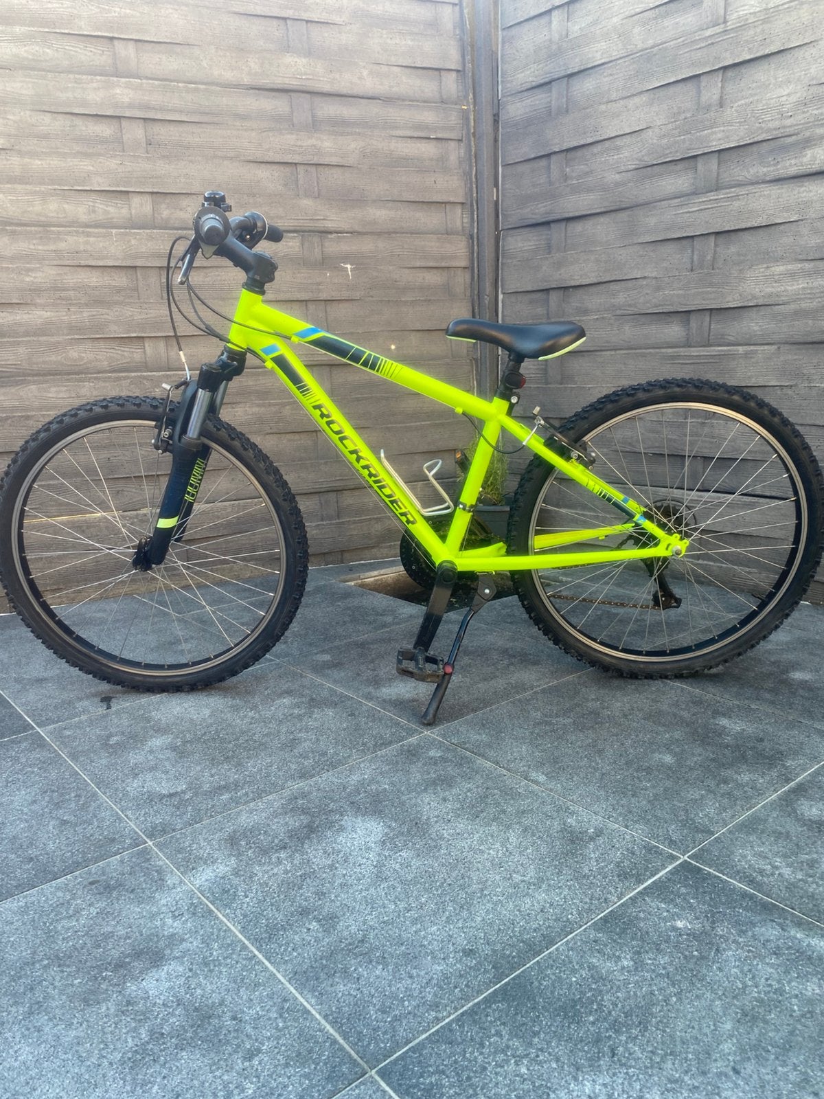 B-Twin Rockrider ST500.  24 inch jongensfiets, Enlèvement, Comme neuf, 24 pouces, Vitesses