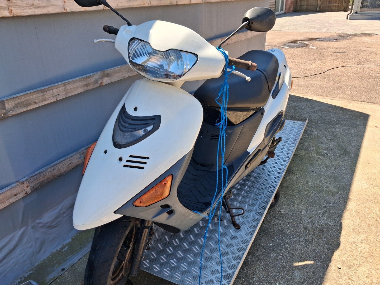 Scooter Suzuki AN 125 bwj 97 voor opmaak of onderdelen., Scooter, Gebruikt, Particulier, 11 kW of minder