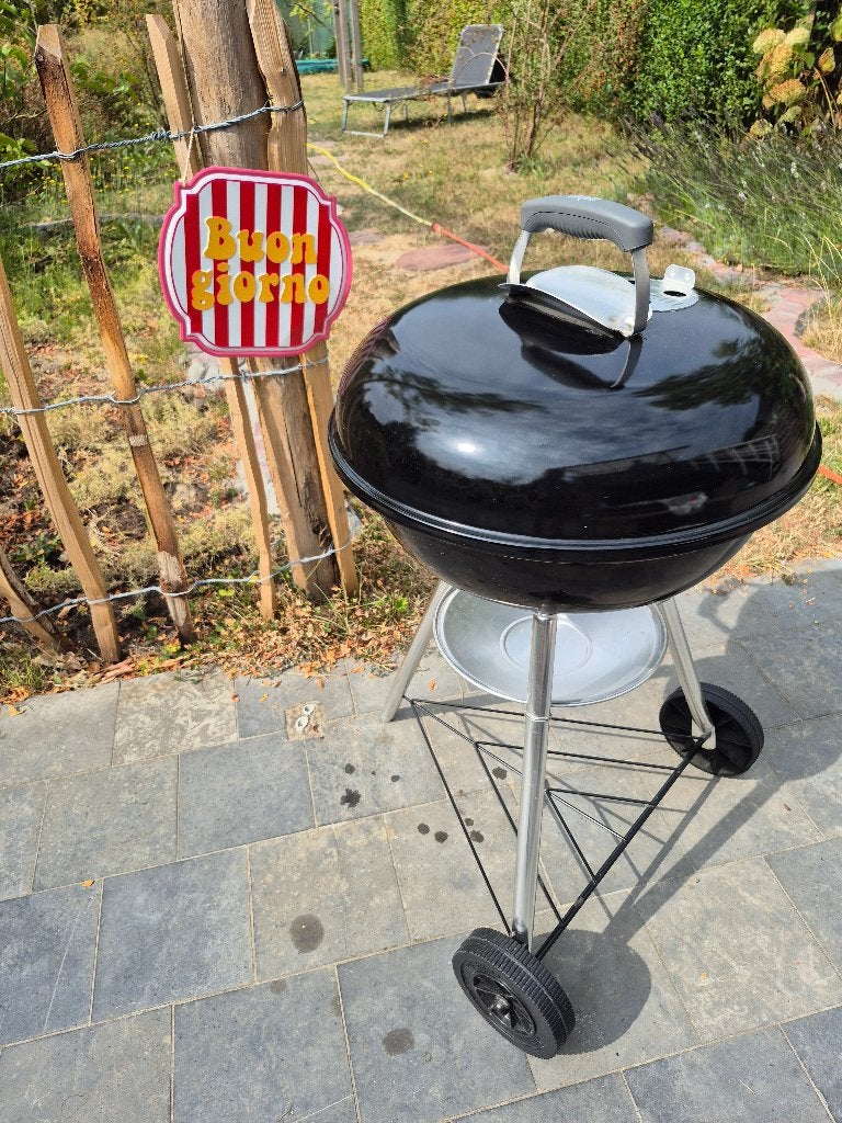 Barbeque weber, Tuin en Terras, Houtskoolbarbecues, Ophalen, Gebruikt, Weber, Met accessoires