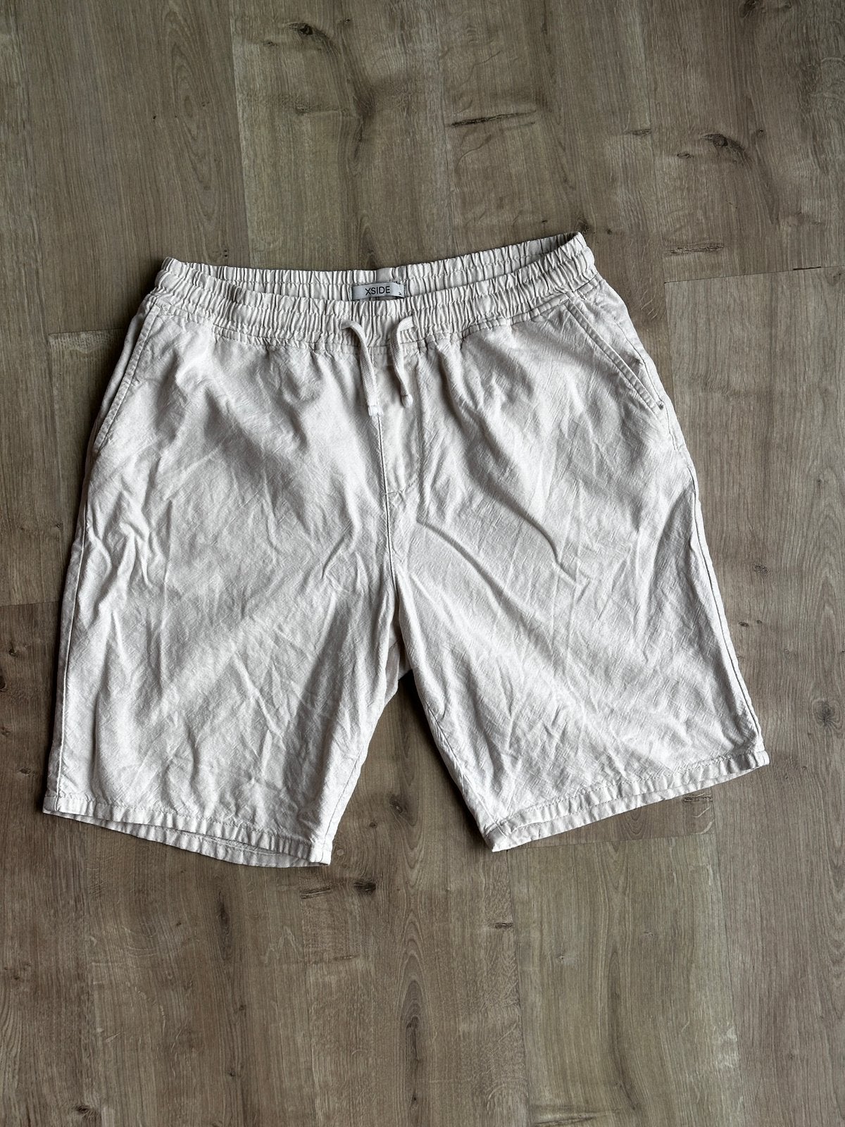 short blanc beige effet lin, Enlèvement ou Envoi, Comme neuf, Beige