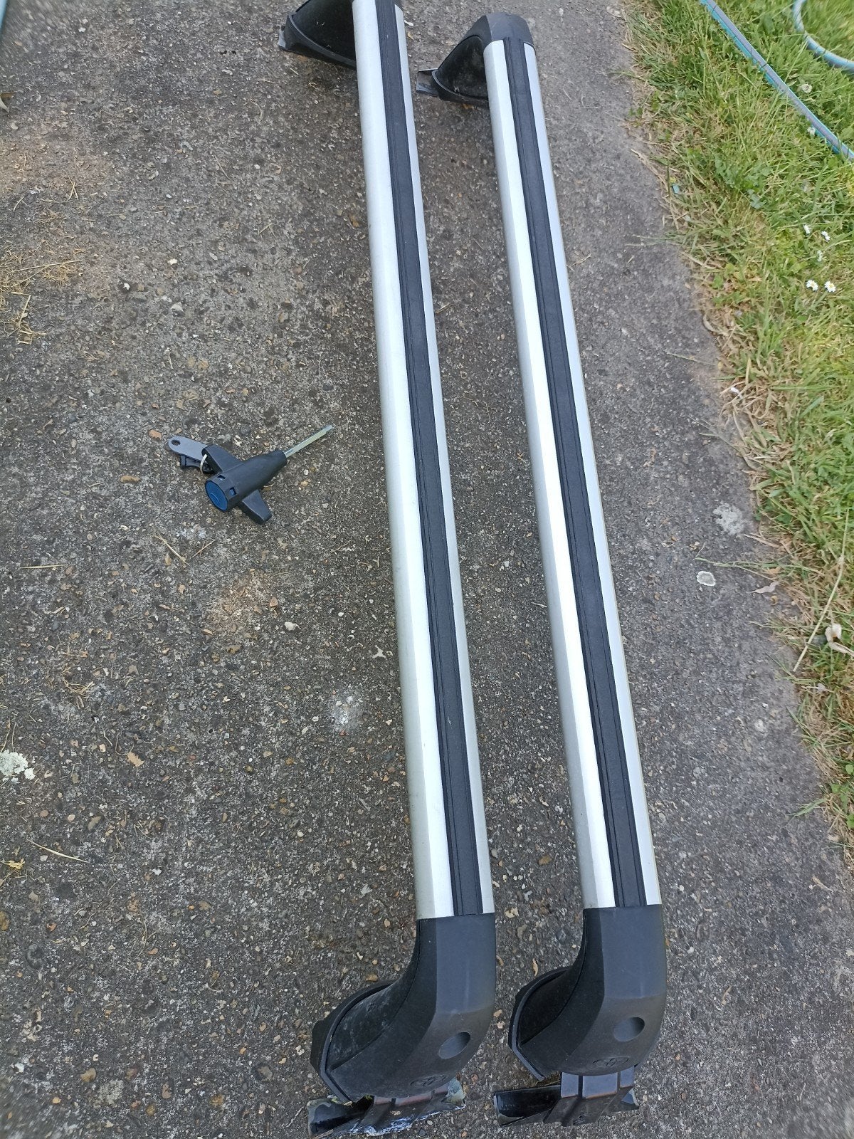 Roof bars Toyota Auris, Ophalen