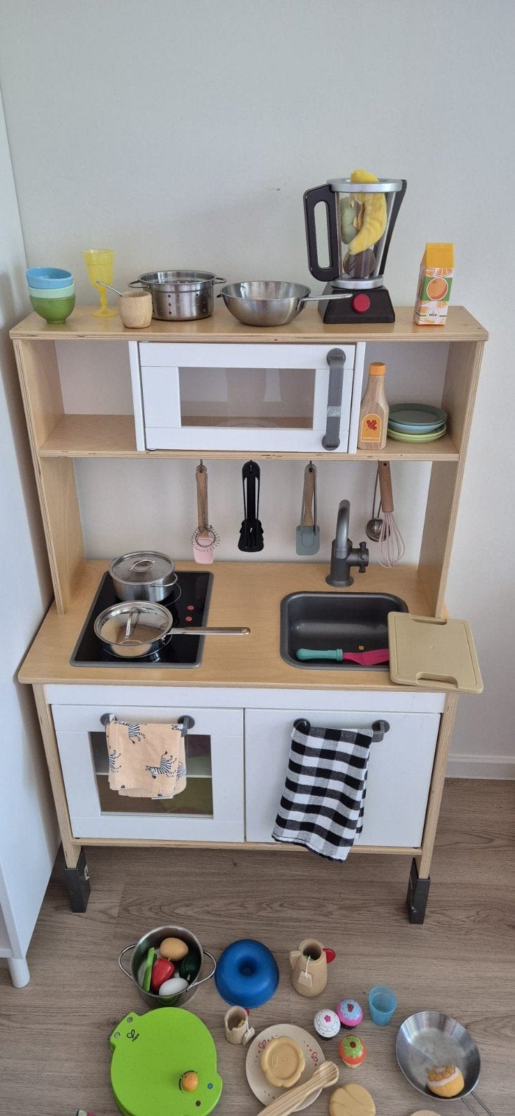 Duktig Ikea speelgoedkeuken met toebehoren, Kinderen en Baby's, Speelgoed | Speelkeukens, Hout, Ophalen