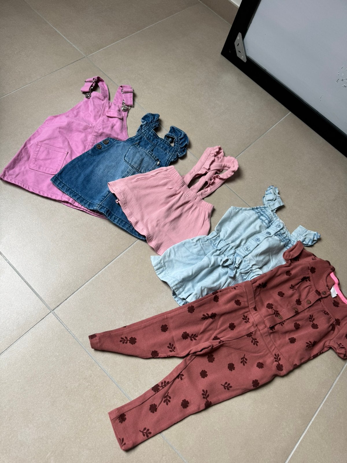33 stuks meisjes kleding, Ophalen of Verzenden, Zo goed als nieuw