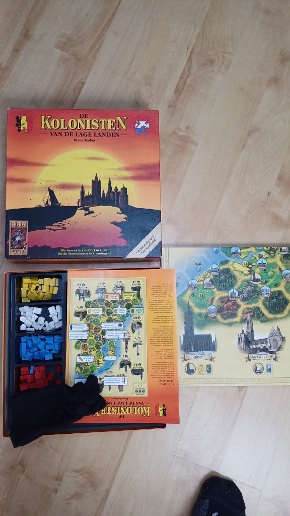 jeu de plateau The Settlers v Catan de Lage Landen 999, Trois ou quatre joueurs, Enlèvement ou Envoi, Neuf, 999 Games