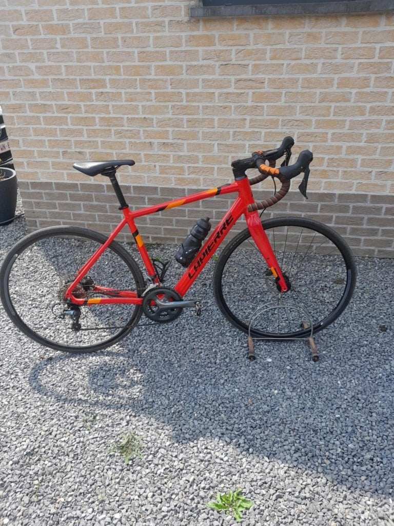 Electrische koersfiet, Fietsen en Brommers, Ophalen, Zo goed als nieuw, 50 km per accu of meer