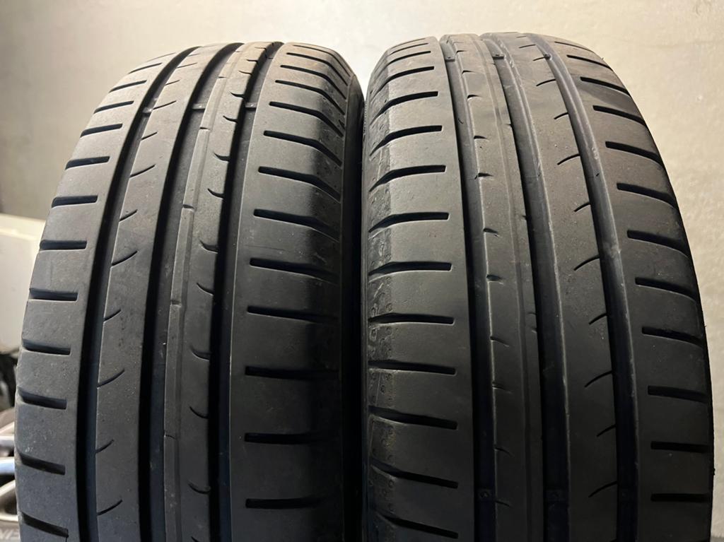 2 pneus DUNLOP 165 65 15 81H, Enlèvement, Pneu(s)