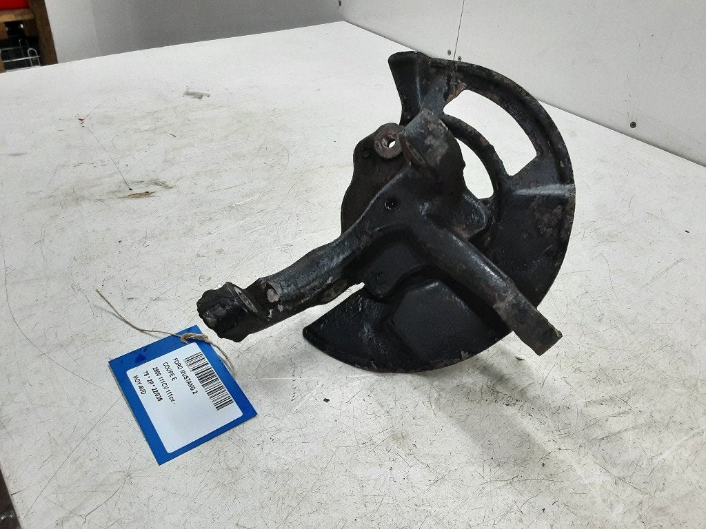 MOYEU DE ROUE AVANT DROIT Ford USA Mustang II, Mevr. I. Hauben, Pièces américaines, Utilisé, Rue de l'Espoir 34 34
4030  GRIVEGNÉE, BE