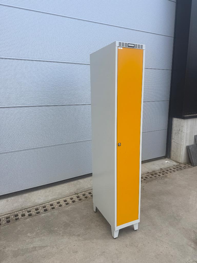 Locker kast, Ophalen, Gebruikt