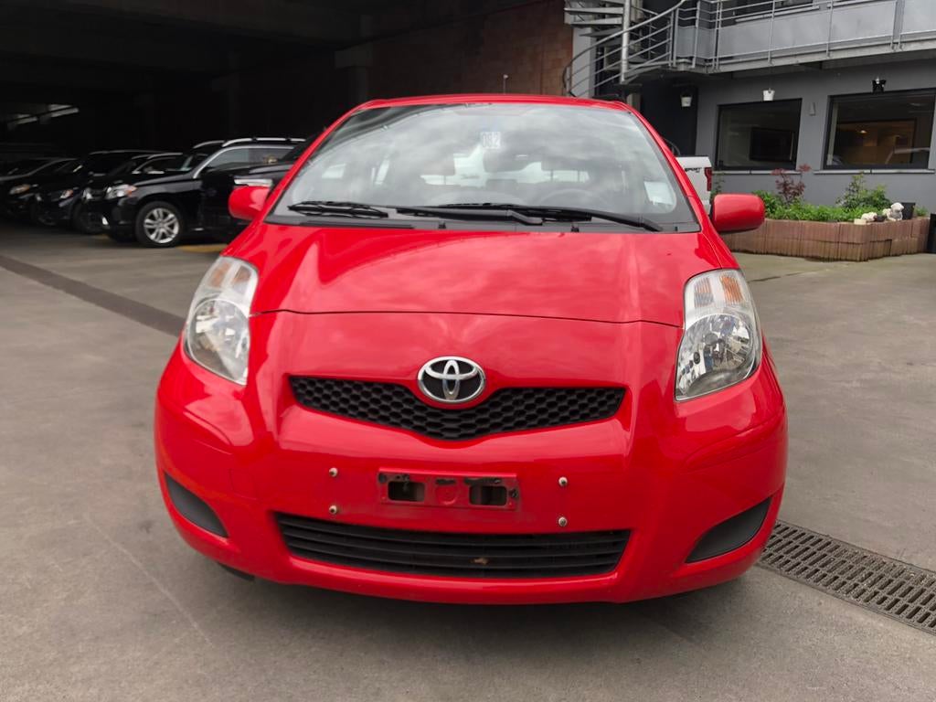 Toyota yaris 1,4 diesel 2010 euro 4, Autos, Rouge, Entreprise, Carnet d'entretien, 5 portes