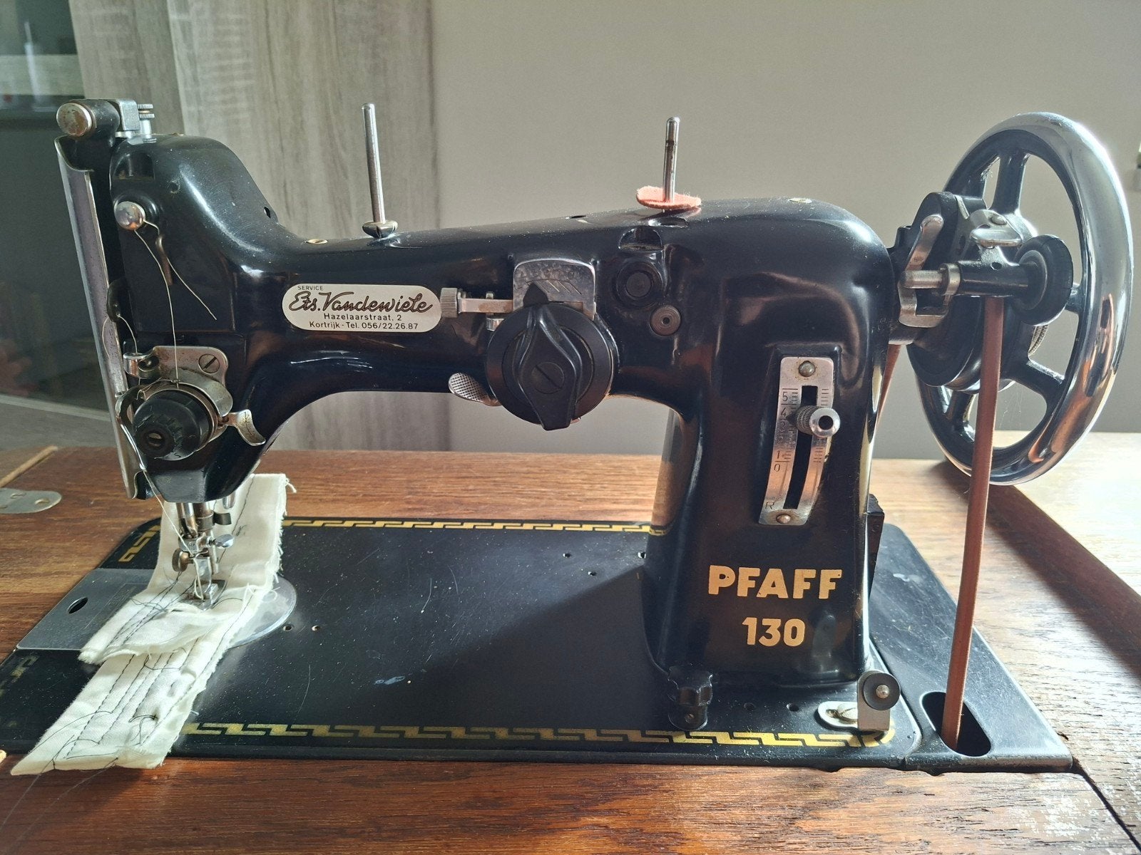 Vintage Pfaff 130 Naaimachine, Antiek en Kunst, Ophalen