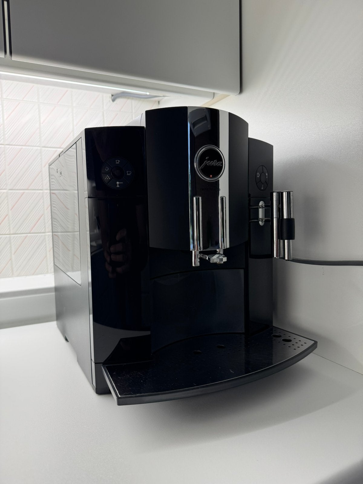Jura C9 Impressa koffiezetapparaat, Elektronische apparatuur, Koffiezetapparaten, Ophalen, Gebruikt, Espresso apparaat, Koffiebonen