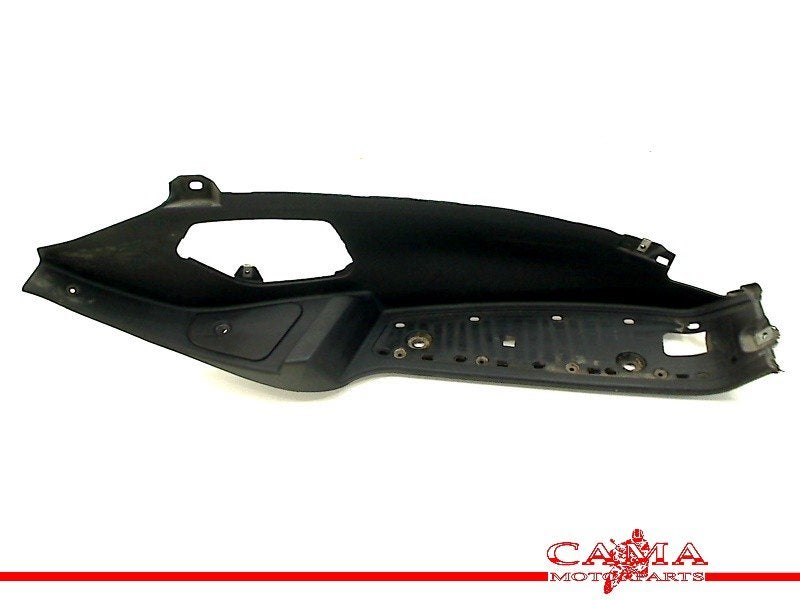 TREEPLANK RECHTS Piaggio MP3 300 2010-2012 (01-2010/12-2012), Motoren, Dhr. S. di Majo, Gebruikt, Info@cama-motorparts.nl, P.J. Troelstraweg 8 8
3144 CX  MAASSLUIS, NL