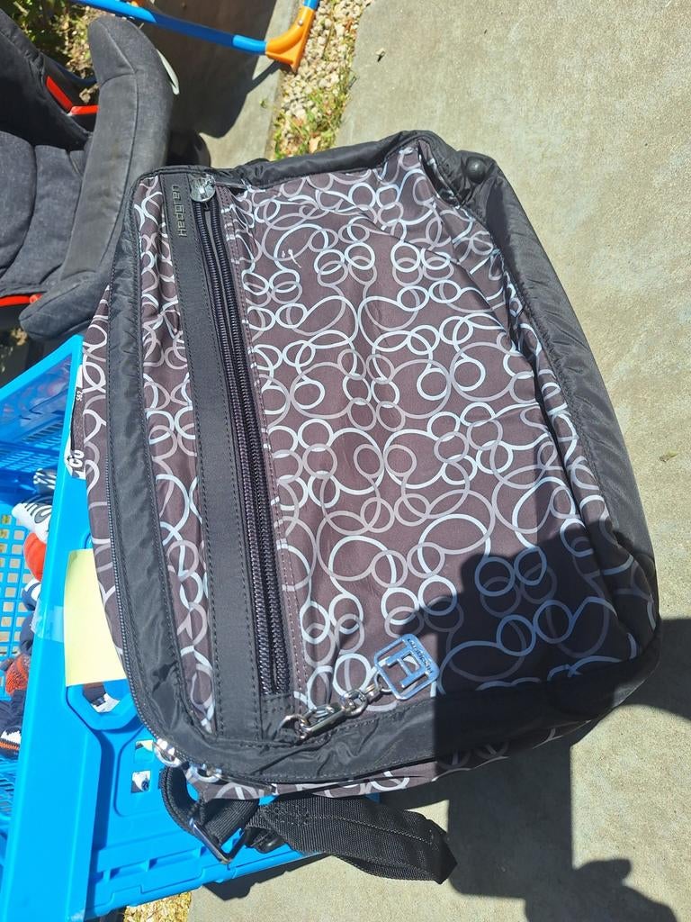 Sac d'allaitement pour articles pour bébés, Enlèvement, Comme neuf, Sac d'épaule