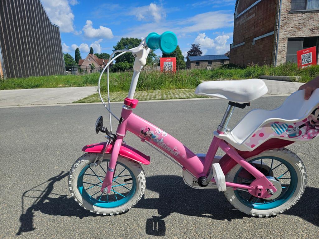 Kinderfiets Minnie Mouse 3-5 jaar 12 inch, Fietsen en Brommers, Fietsen | Kinderfietsjes, Zo goed als nieuw, Minder dan 16 inch