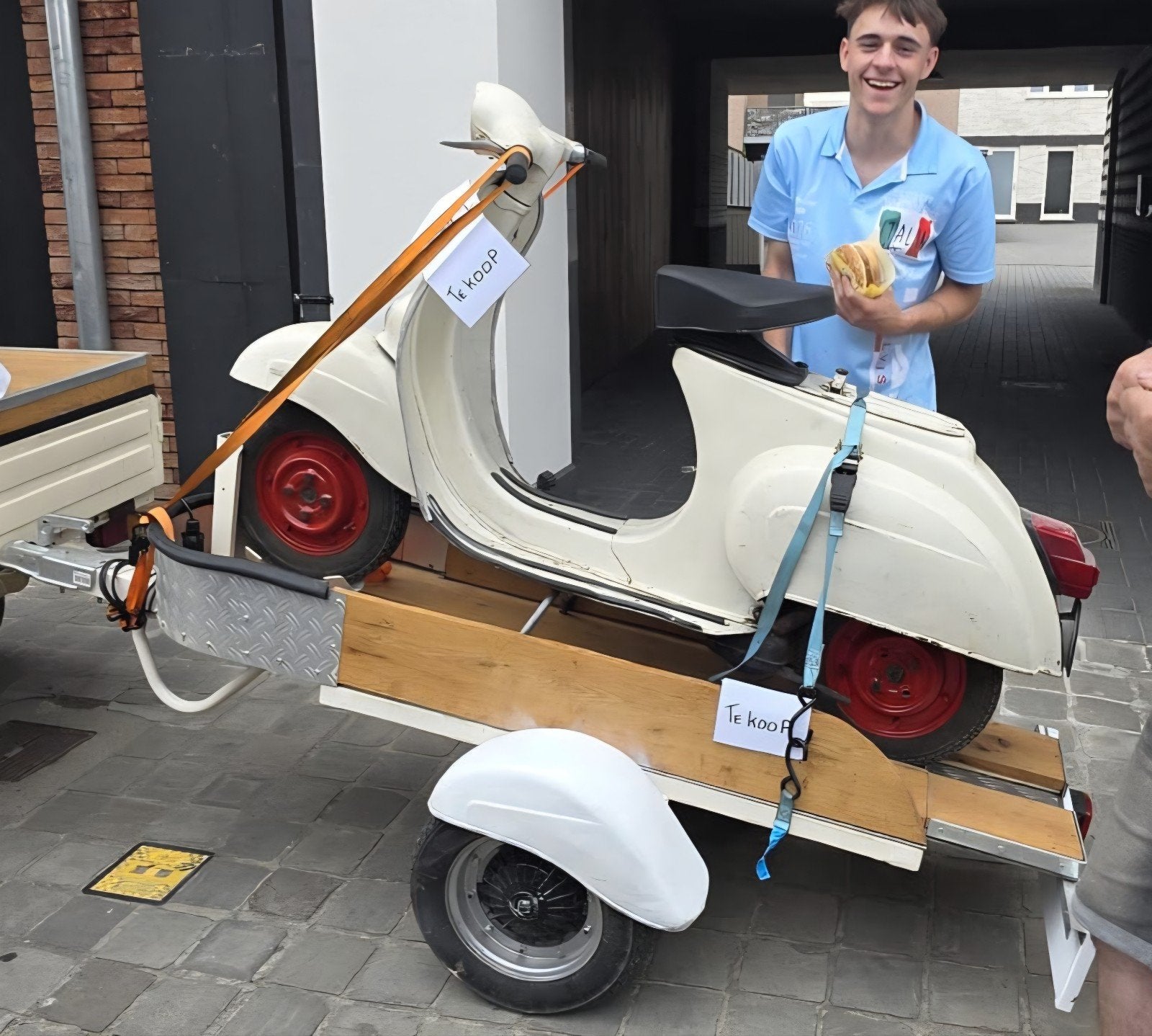 vespaanhanwagen en oude vespa te koop, Fietsen en Brommers, Scooters | Vespa, Ophalen