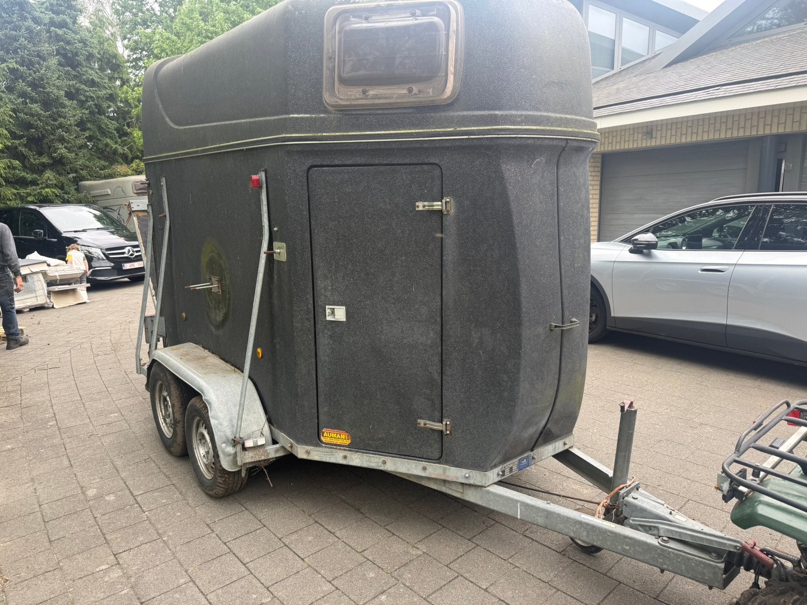 Paarden trailer met zadelkamer, Animaux & Accessoires, Chevaux & Poneys | Semi-remorques & Remorques, Enlèvement, Utilisé