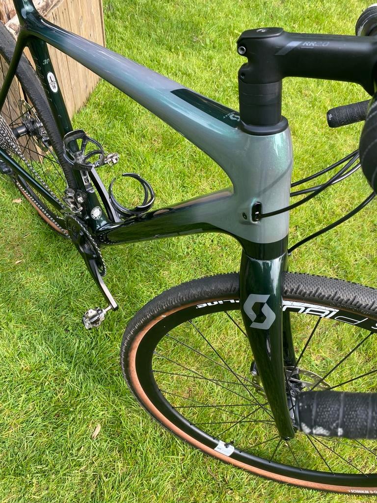 Scott Gravel Addict 30 carbon., Enlèvement, Utilisé, Frein à disque, 24 pouces ou plus