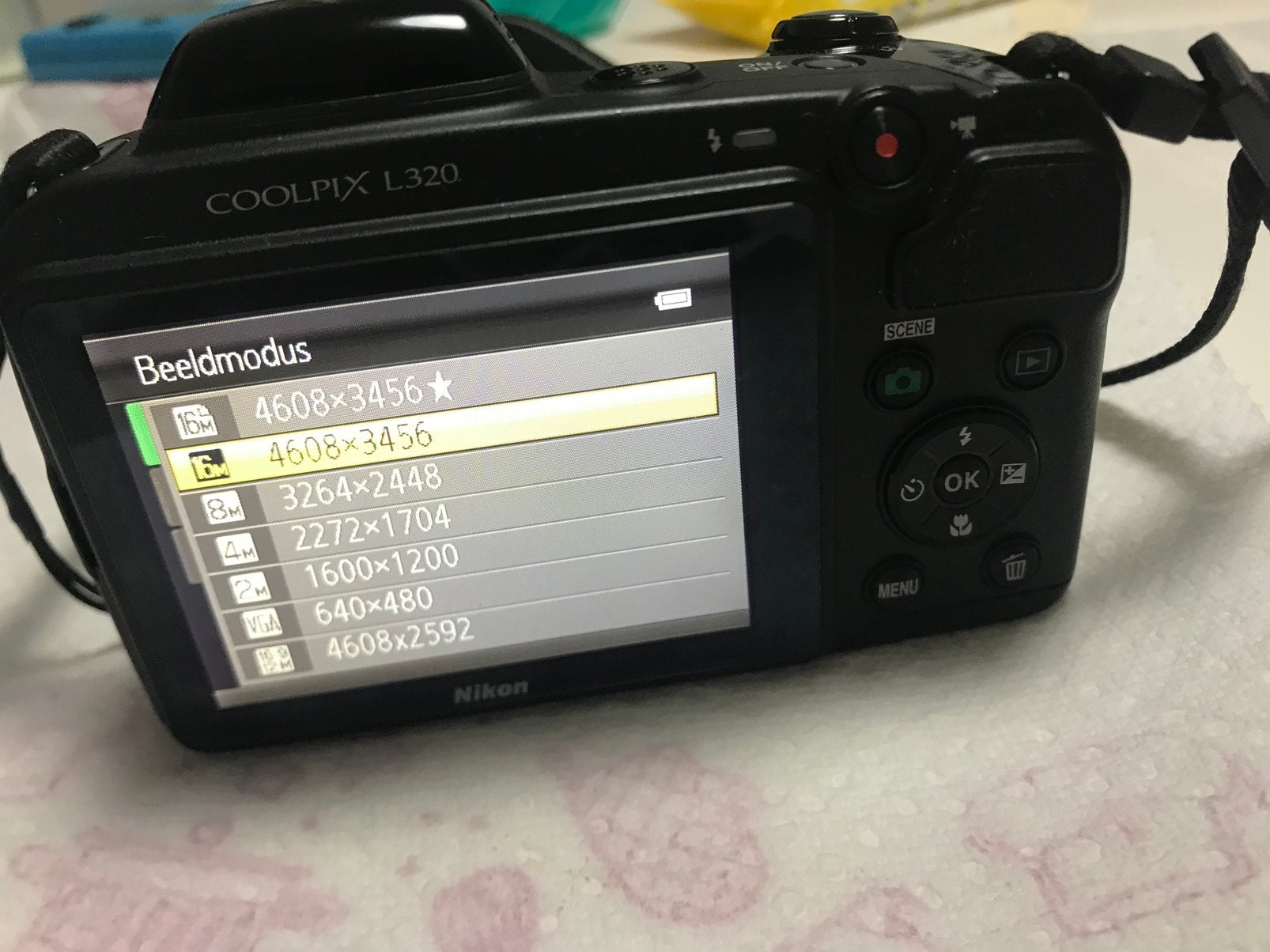 Nikon coolpix L320, Audio, Tv en Foto, Ophalen, Zo goed als nieuw