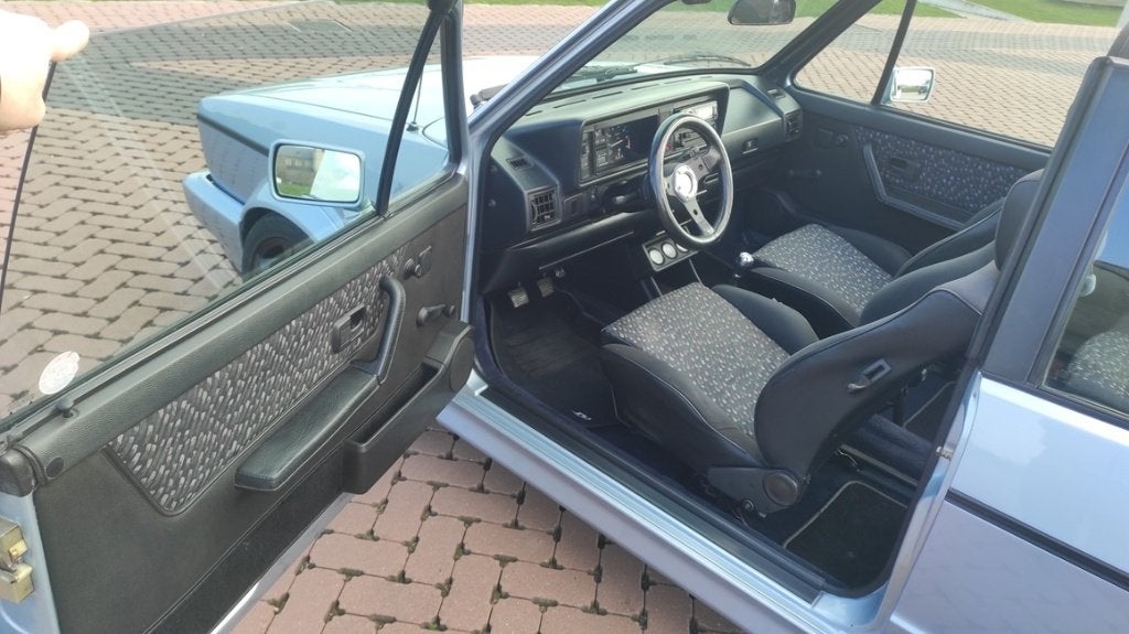 VW Golf 1 Cabriolet 1.8 injectie, 98pk, 1992, foto 11
