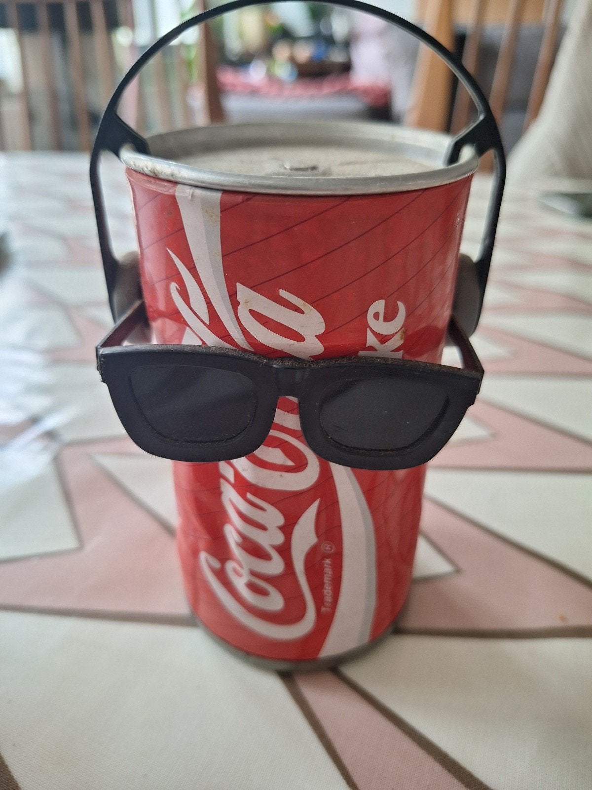 Dansend cola blikje, Ophalen of Verzenden, Zo goed als nieuw, Overige typen