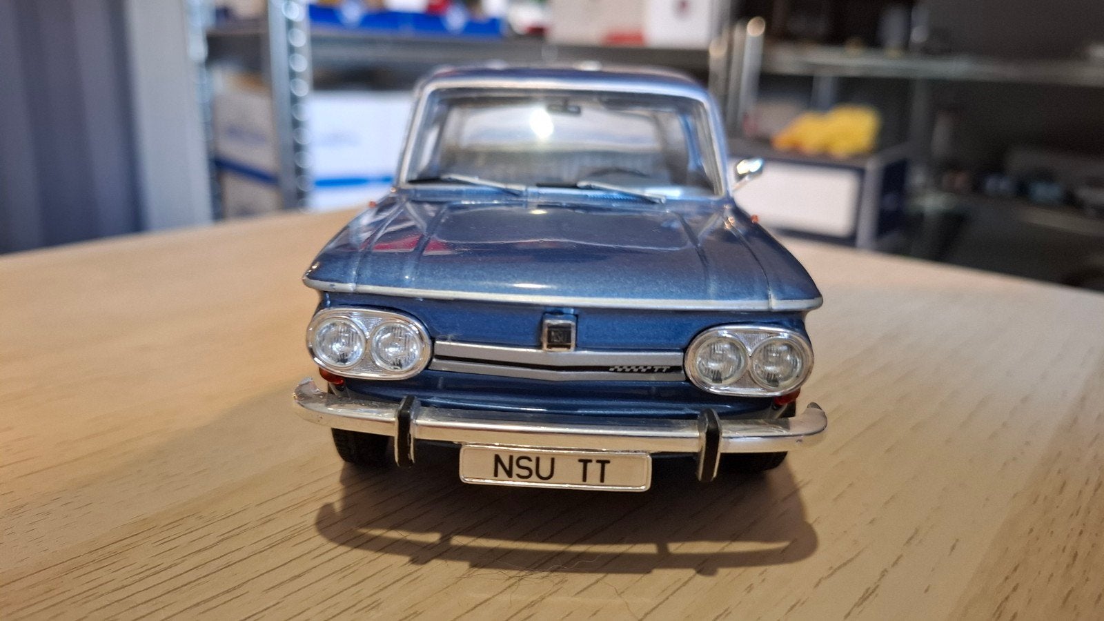 voiture miniature 1 18, Ophalen of Verzenden, Zo goed als nieuw, Auto, Revell