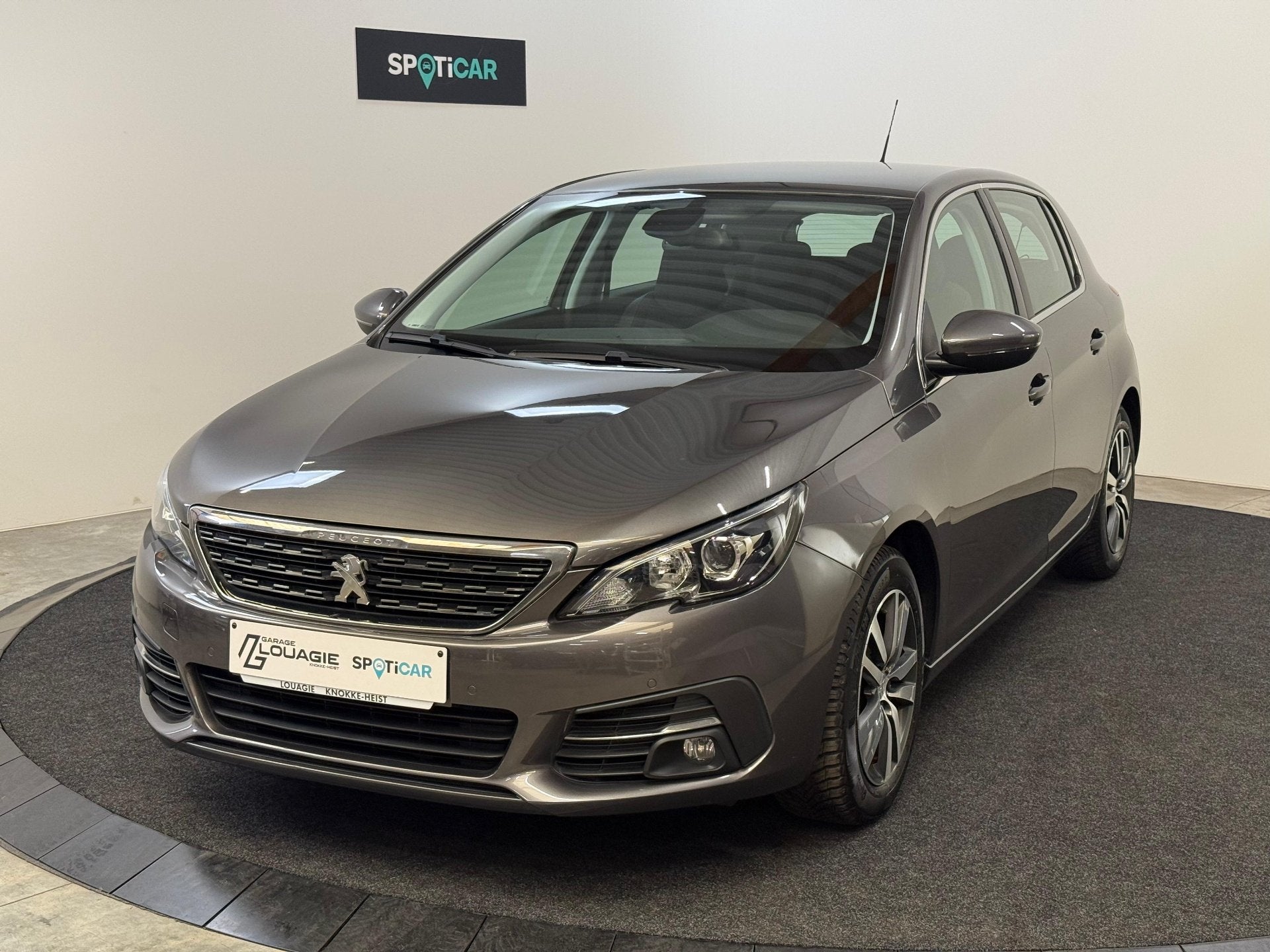 Peugeot 308 1.2 S&S Allure (bj 2018), Auto's, Peugeot, Stof, Parkeersensor, Grijs, 131 pk