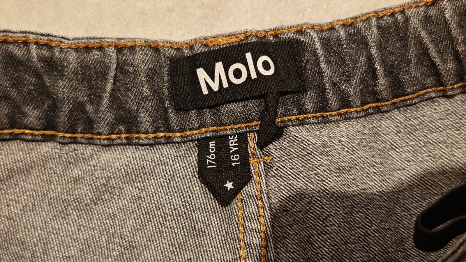 MOLO BROEK, Kleding | Heren, Broeken en Pantalons, Ophalen, Zo goed als nieuw, Grijs, MOLO
