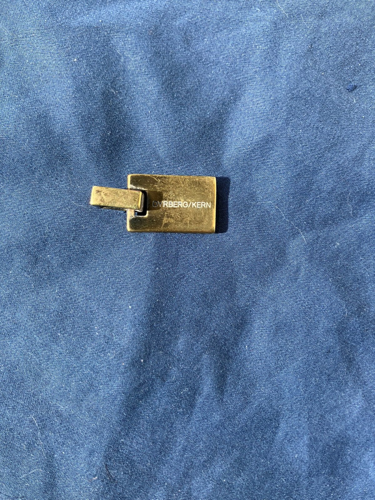 Dyrberg/Kern hanger goudkleurig met kristallen / strass, Ophalen of Verzenden, Gebruikt, Goud