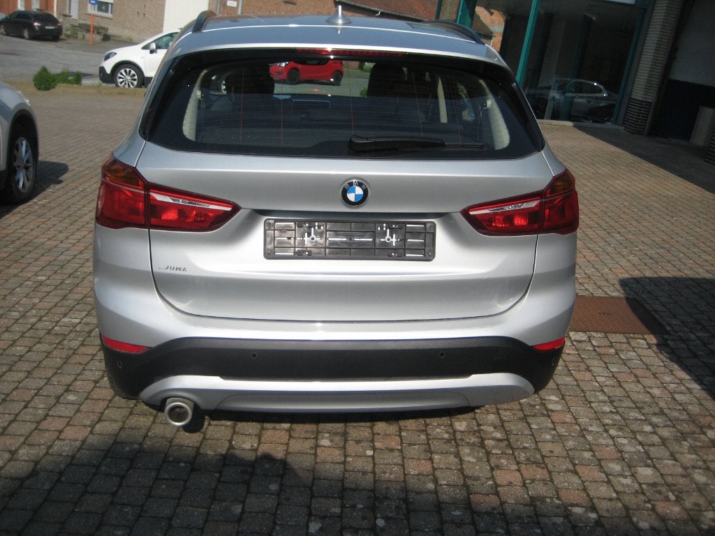 BMW  X1    Benzine   TOPOCCASIE, Auto's, Stof, Bedrijf, SUV of Terreinwagen, Zilver of Grijs