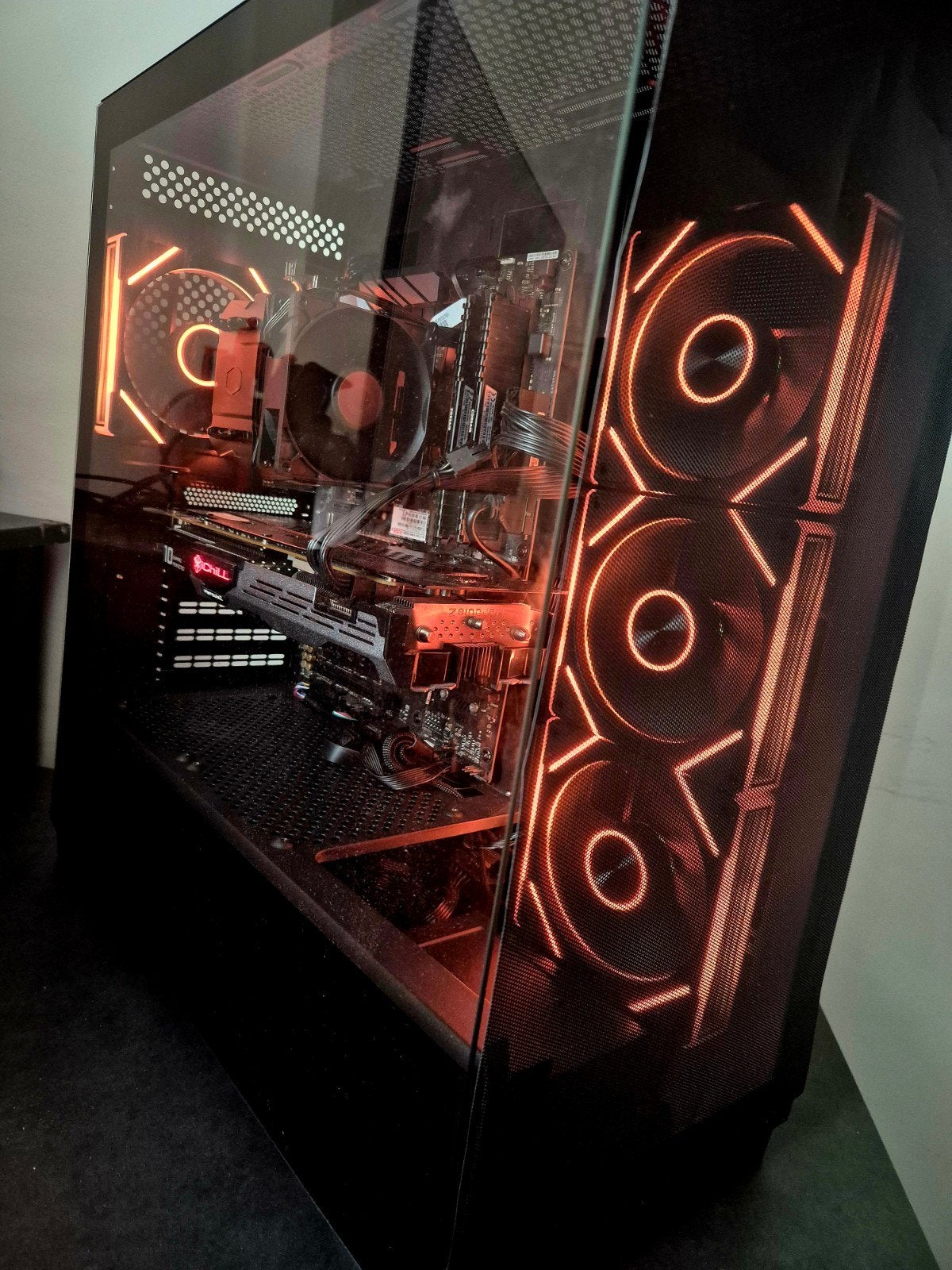 BUDGET Game Pc/GTX 1060 6GB/16GB Ram/ R5 /RGB, Ophalen, AMD Ryzen 5, Zo goed als nieuw, Gaming