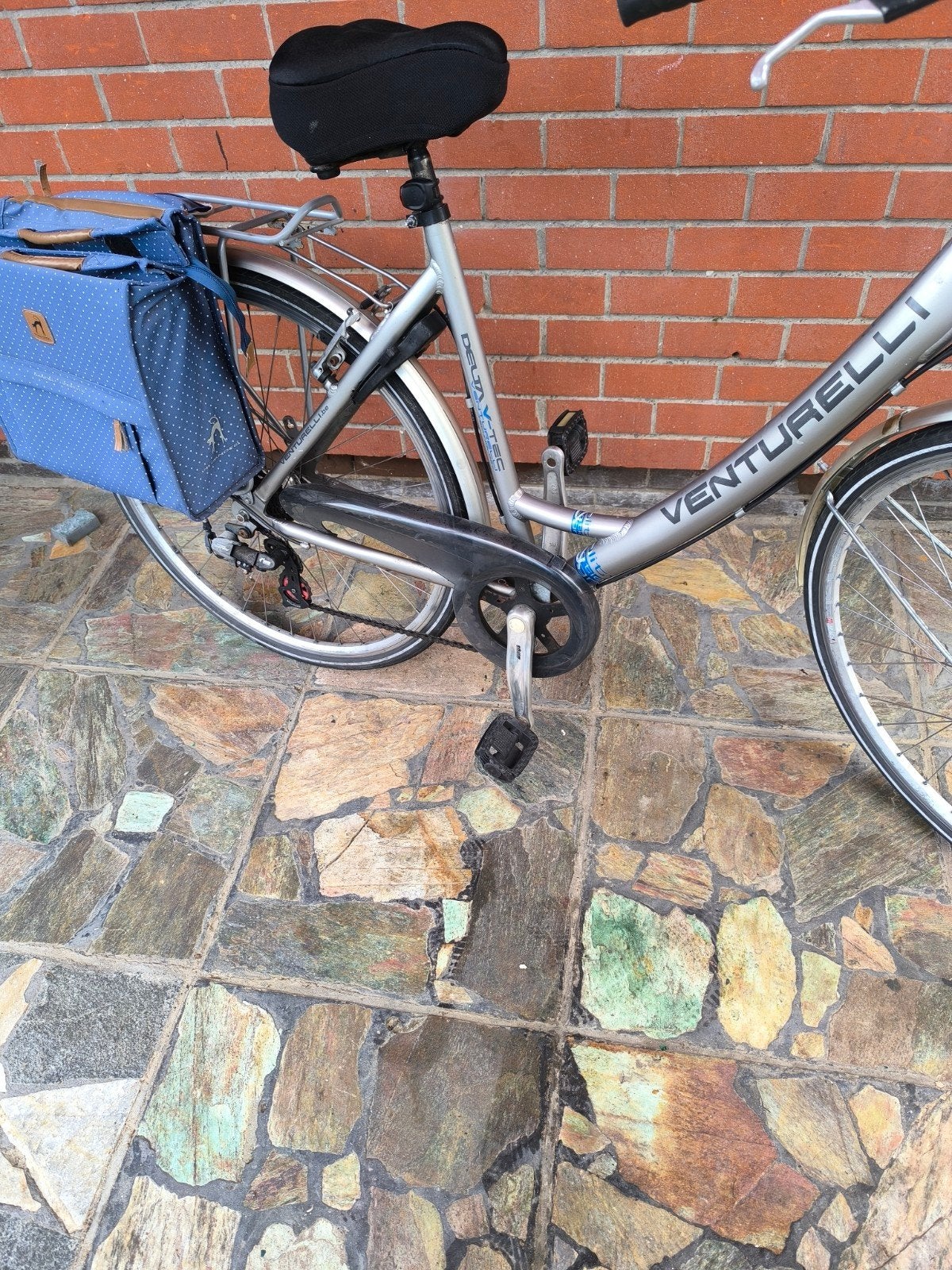 Damesfiets (VENTURELLI), Ophalen