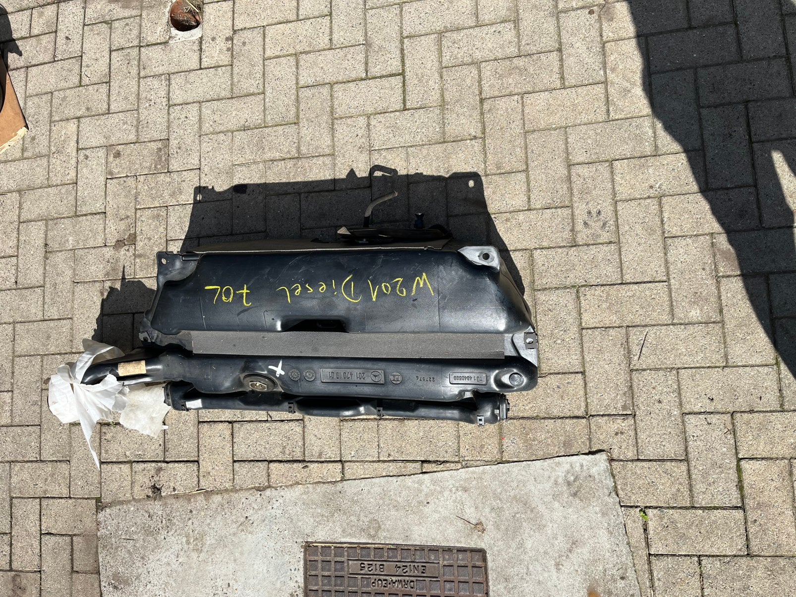 Mercedes w201D dieseltank, Ophalen