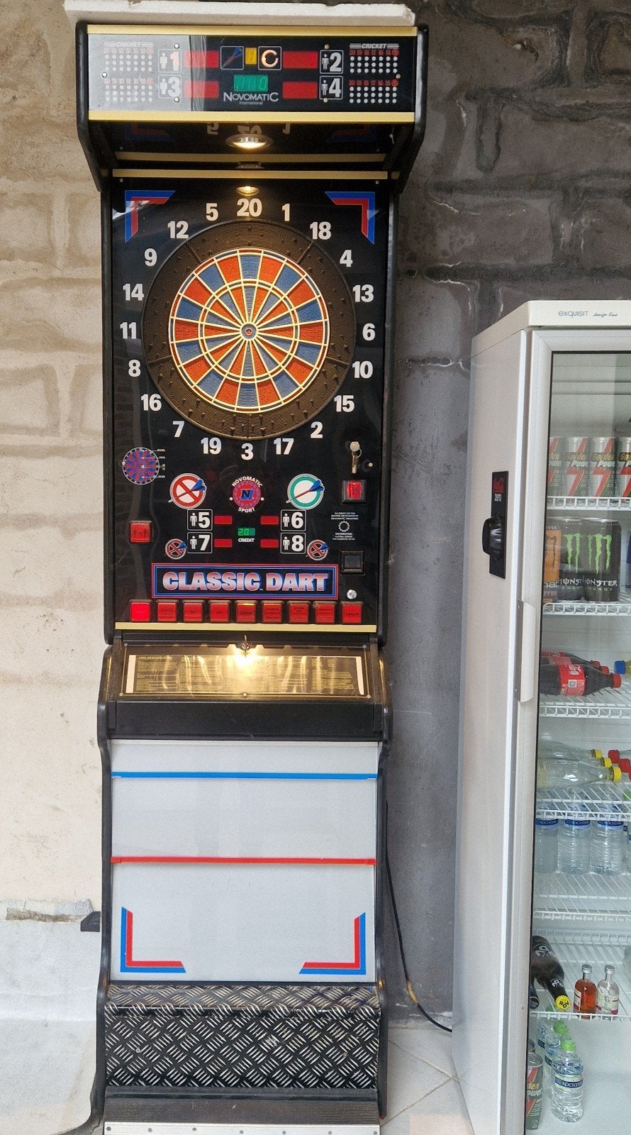 Dartskast pro ,Novomatic, Sport en Fitness, Darts, Gebruikt, Dartbord, Elektronisch, Ophalen