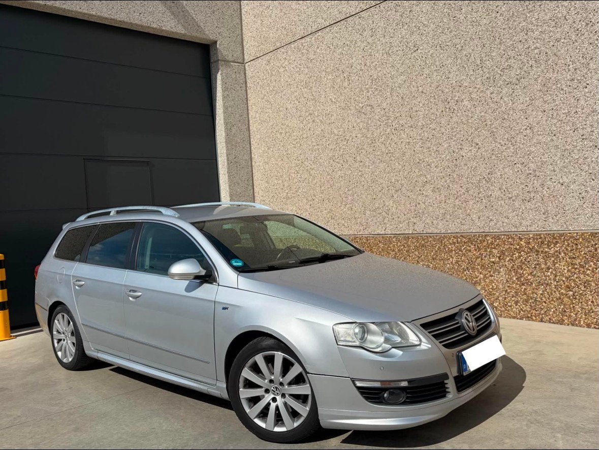 Volkswagen Passat R-Line Edition Anne 2011 euro5 km 189.000, Autos, Volkswagen, Noir, Particulier, Tissu, 81 kW