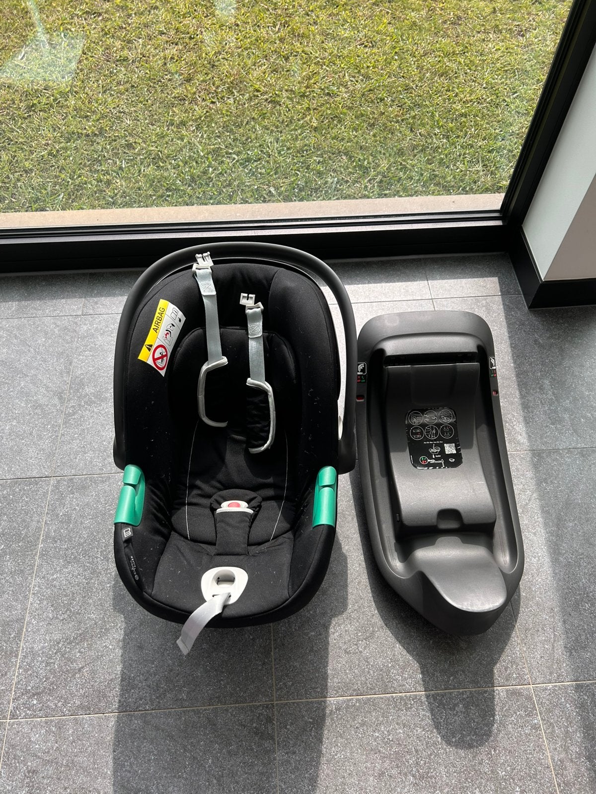 Cybex autostoel + base, Ophalen, Zo goed als nieuw