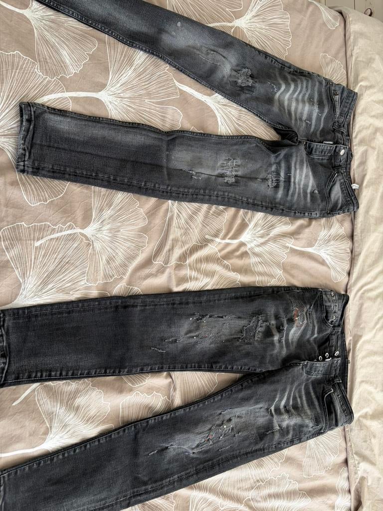 Mooie dsQuared broekjes mag weg voor goeie prijsje, Vêtements | Hommes, Jeans, Enlèvement ou Envoi, Porté, Noir, Autres tailles de jeans