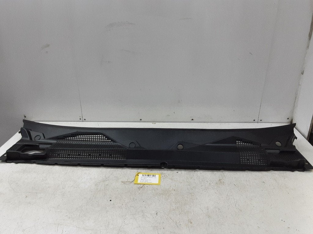 SIERLIJSTEN VOORRUIT Dacia Duster (DJF) (668127001R), Auto-onderdelen, Dacia, Gebruikt, Renault Deutschland AG, Voor