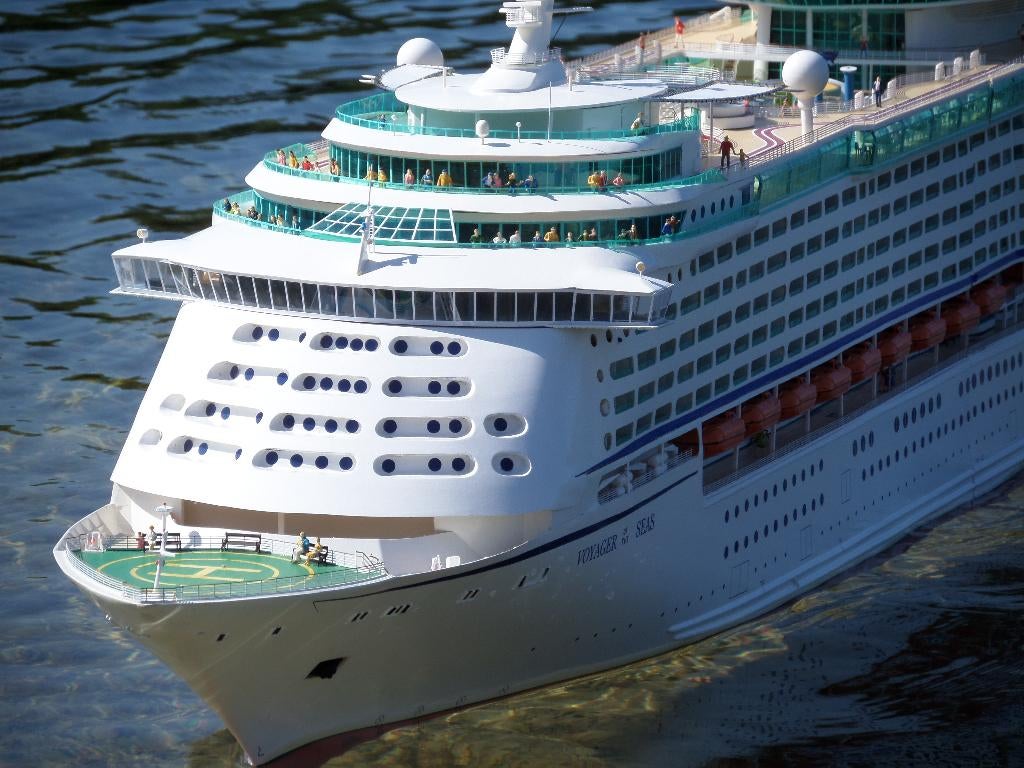 radio gestuurd cruiseship "Voyager of the Seas"  2.2 meter, Ophalen, Gebruikt, 1:50 tot 1:200