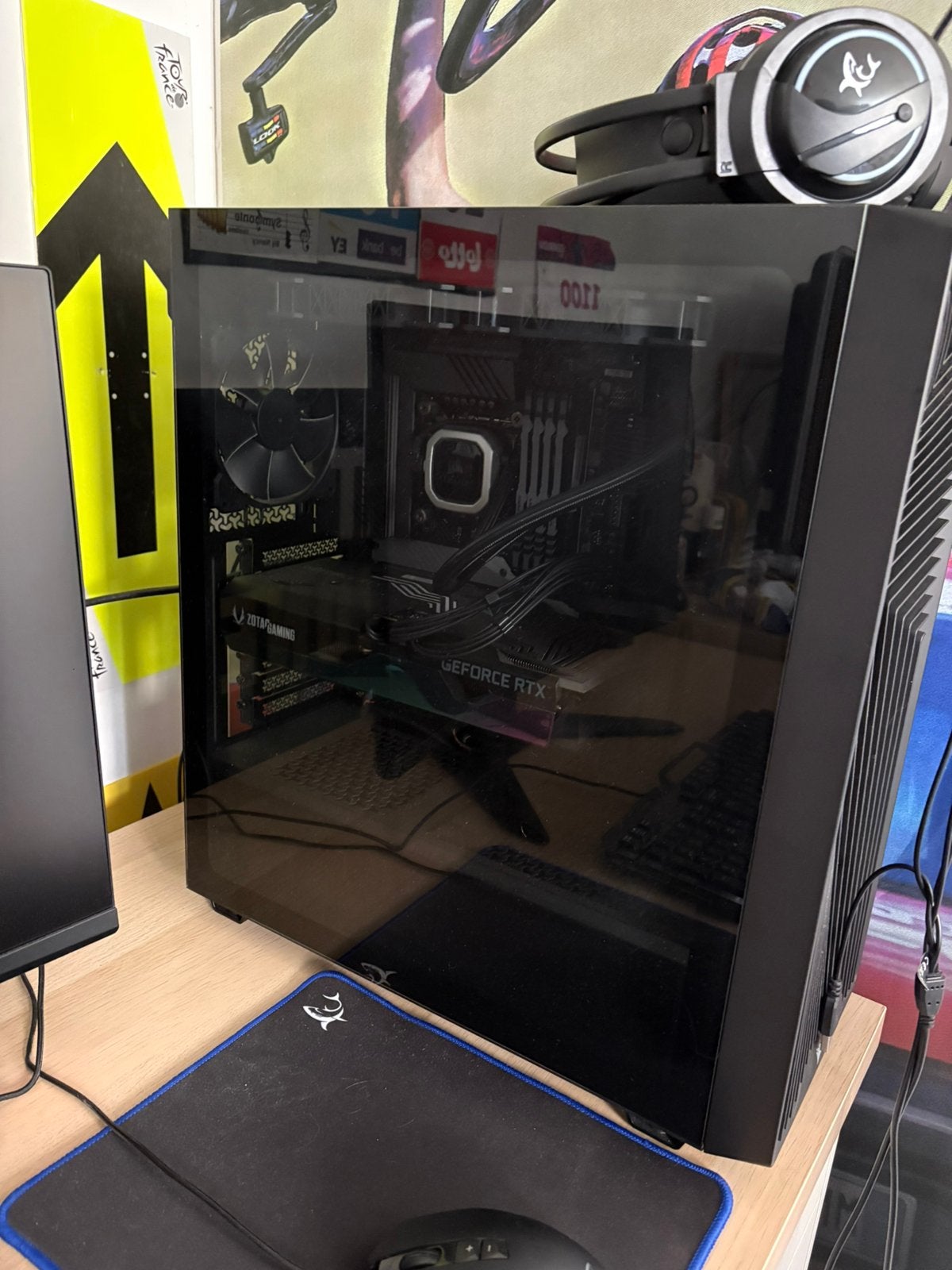 Nieuwe gaming-setup, Ophalen, Zo goed als nieuw