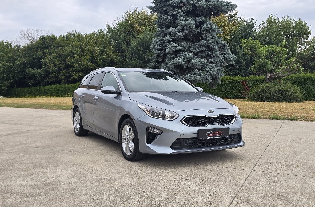 Kia Ceed SW 1.6 MHEV * Camera - CarPlay - Keyless * GAR 12M, Dealer onderhouden, 4 cilinders, Leder en Stof, 5 deurs