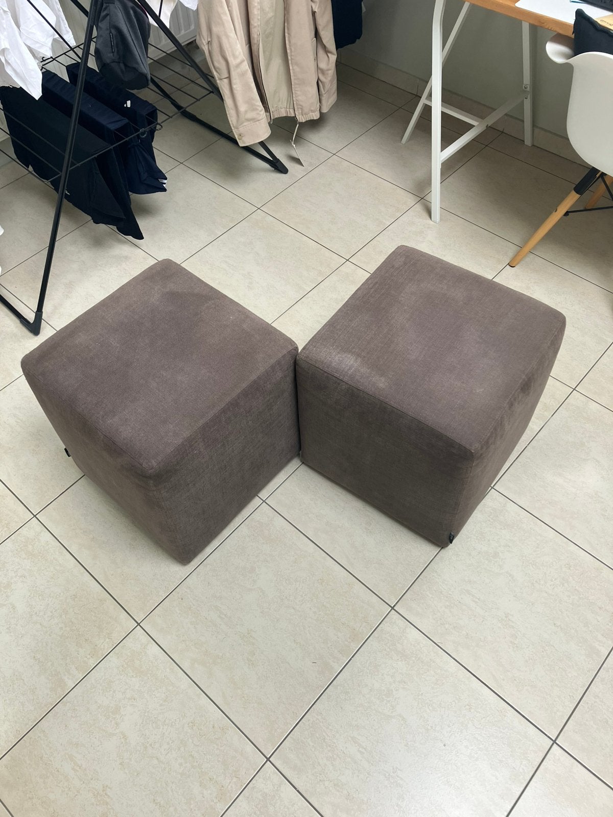 Poef / Voetbank te koop, Huis en Inrichting, Zetels | Voetbanken en poefs, Ophalen, Minder dan 50 cm, Gebruikt, Vierkant