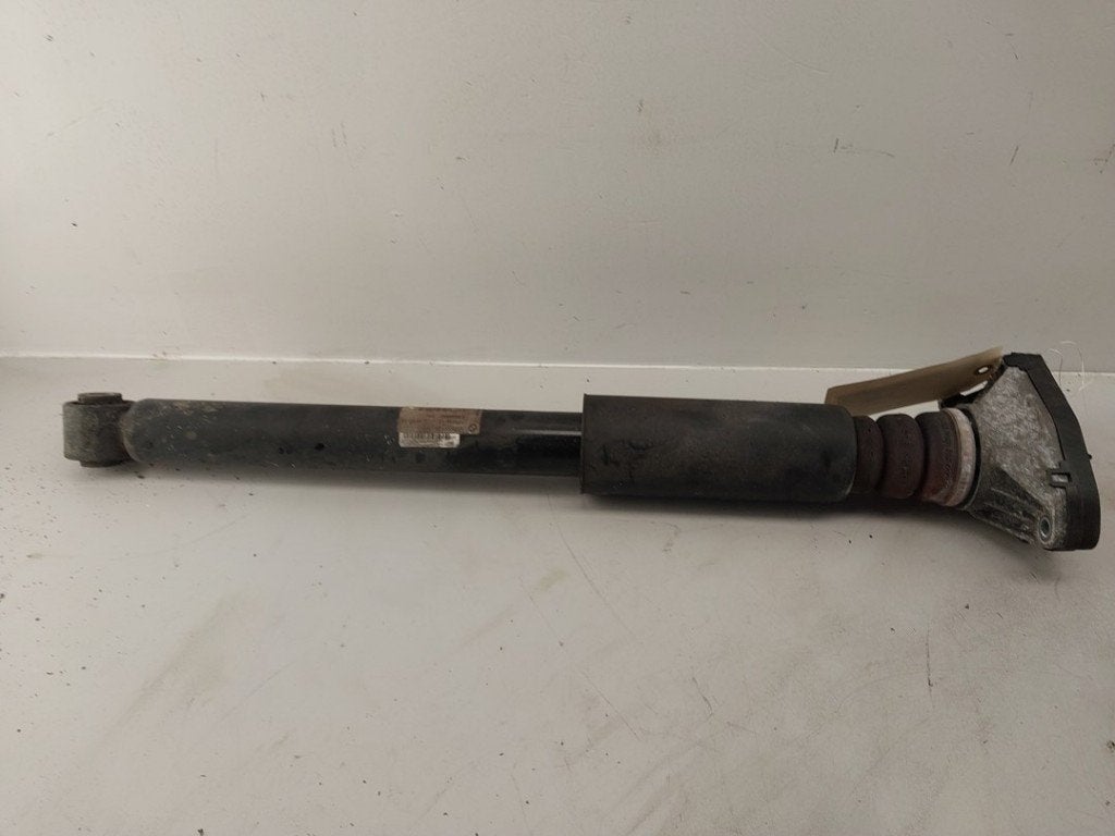 AMORTISSEUR ARRIÈRE GAUCHE BMW X2 (F39) (01-2017/10-2023), Utilisé, BMW, Petuelring 130
80809  München, DE, Bayerische Motoren Werke AG