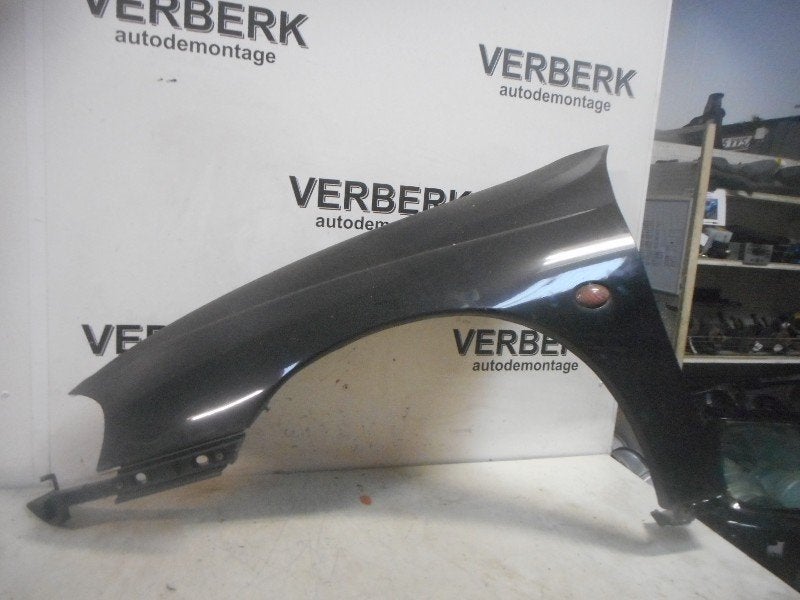 SPATBORD LINKS VOOR Opel Tigra (75) (01-1994/12-2000), Gebruikt, Opel Automobile GmbH, Spatbord, Kontakt-opel@opel.com