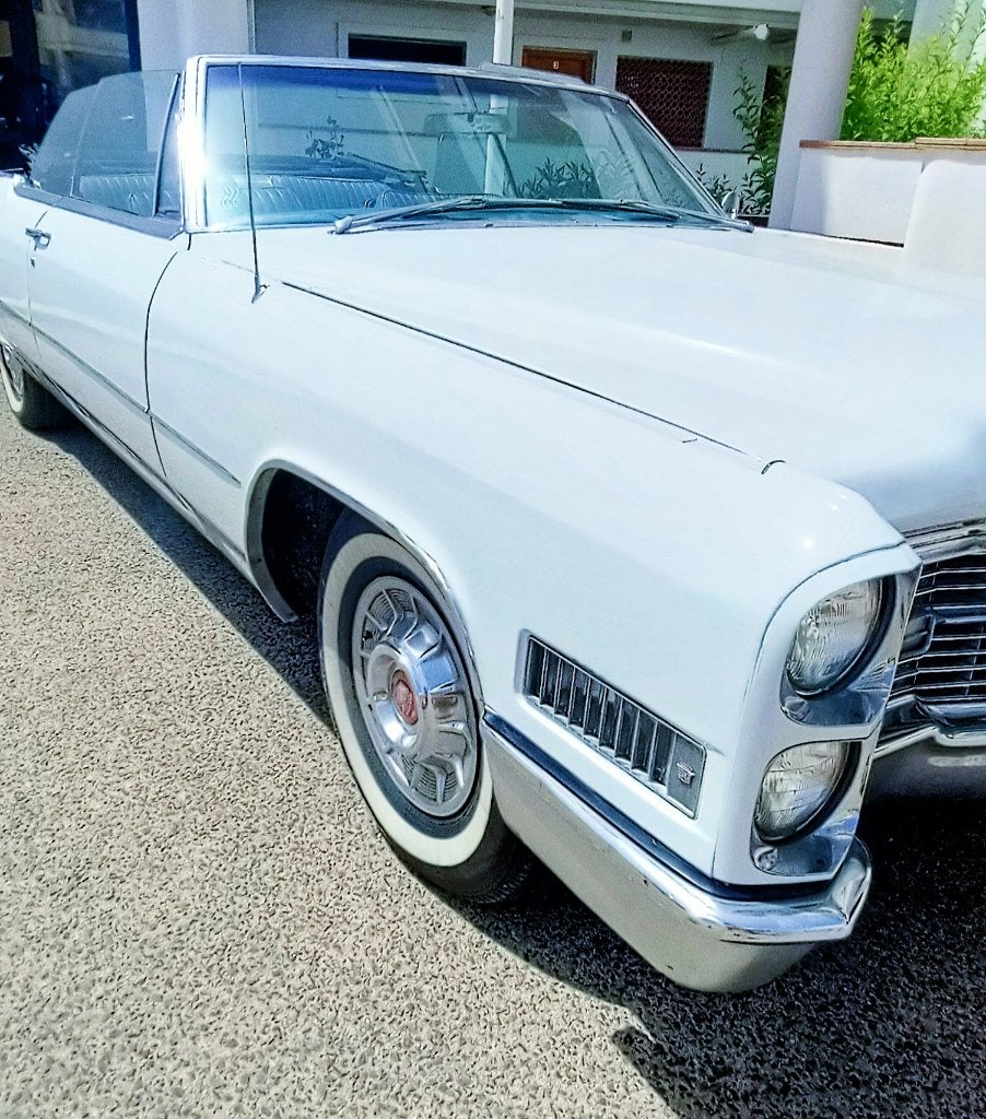Belle Cadillac Déville Cabriolet 1966, Autos, Oldtimers & Ancêtres, Particulier, Cadillac, Cabriolet, 2 portes, Automatique, Blanc