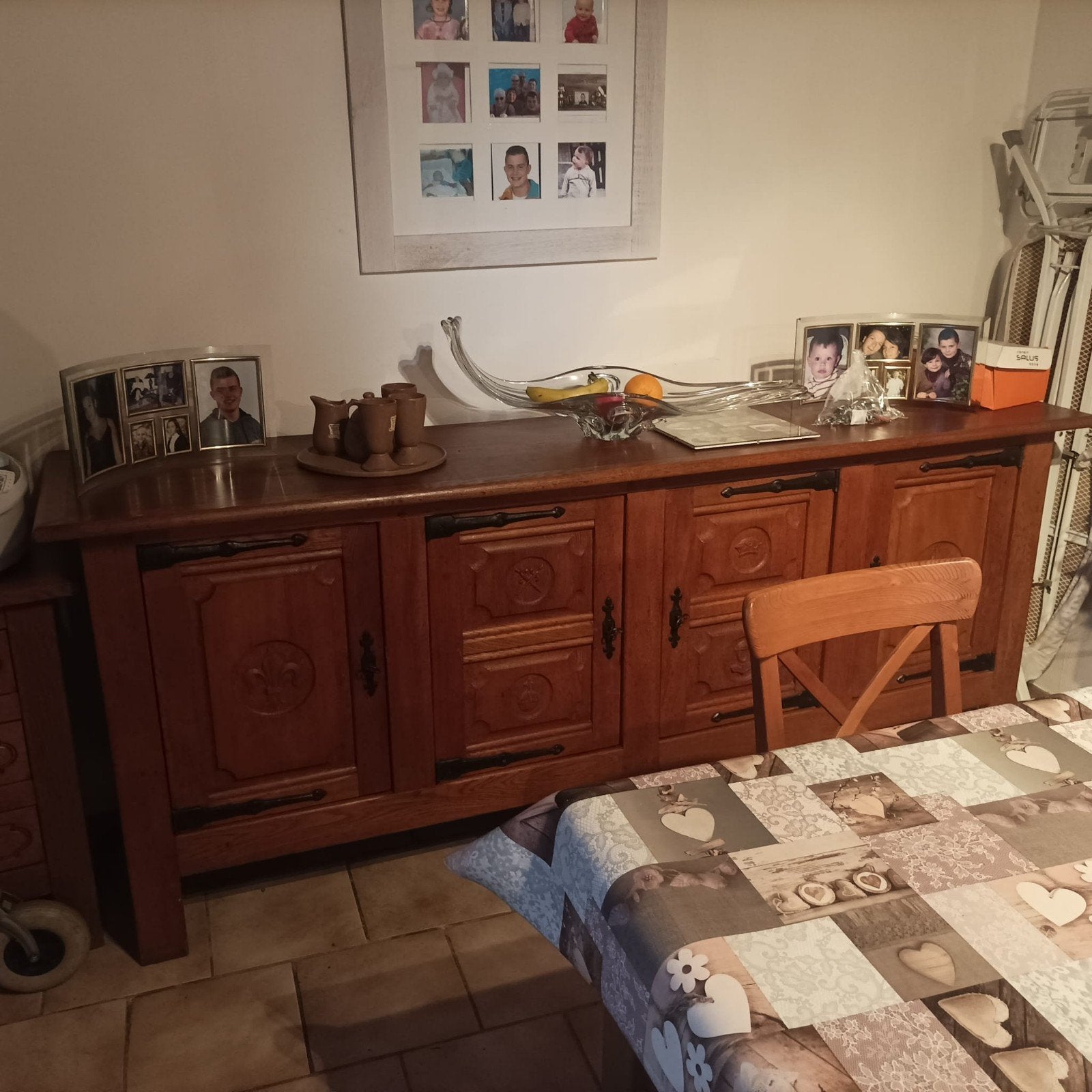 Grand buffet ,prix à discuter, Maison & Meubles, Enlèvement