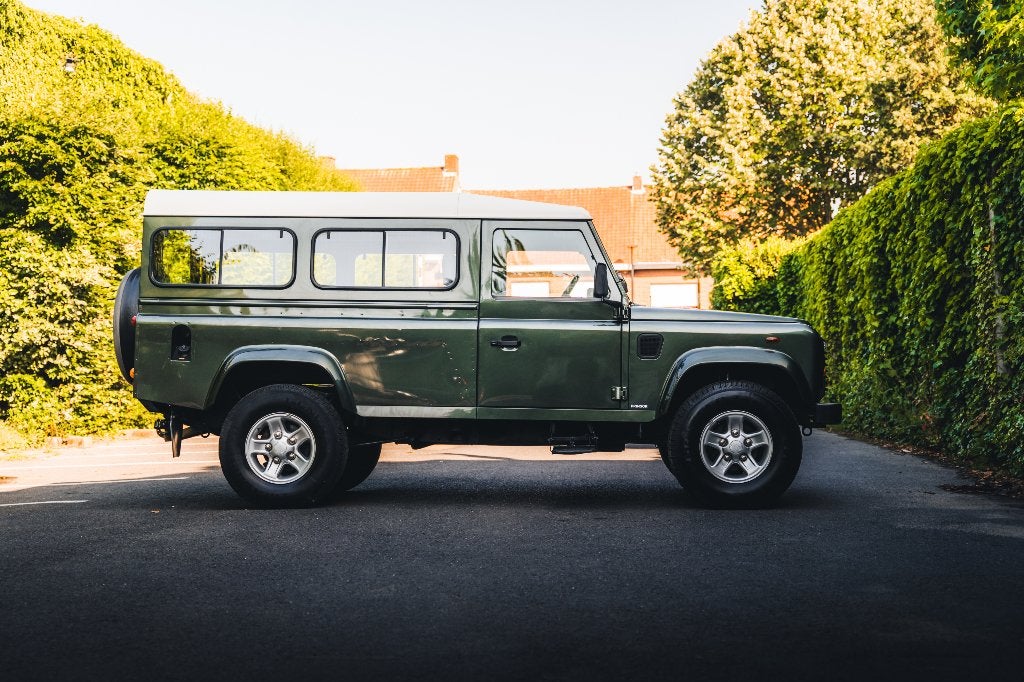 Land Rover Defender 110 TD5/FAIBLE KILOMÈTRE/UN SEUL PROP, Autos, https://public.car-pass.be/vhr/252703f7-7f87-4430-844f-2aa7ce8c0d64