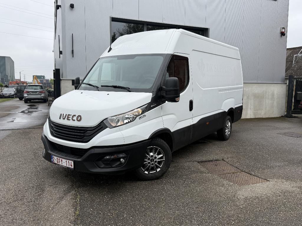 Iveco Daily, Autos, Camionnettes & Utilitaires, 100 kW, Achat, Euro 6, Entreprise