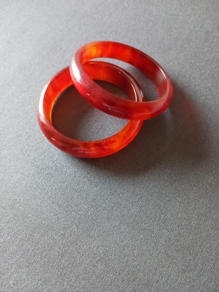 Deux bracelets bakélite vintage rouille marbré 25 € pièces, Bijoux, Sacs & Beauté, Enlèvement