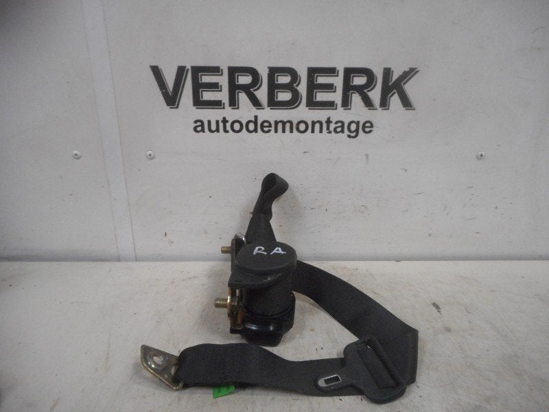 VEILIGHEIDSGORDEL RECHTS ACHTER 190 (W201) (1268601886), Auto-onderdelen, Gebruikt, Mercedes-Benz, Dialog.mb@mercedes-benz.com