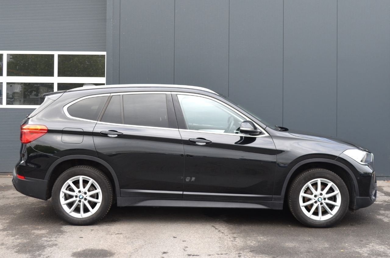 BMW X1 sDrive 18i (bj 2021, automaat), Auto's, BMW, Stof, Gebruikt, Euro 6, 136 pk